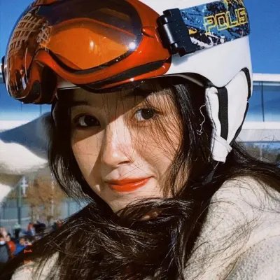 荡妇娜娜 在线观看封面